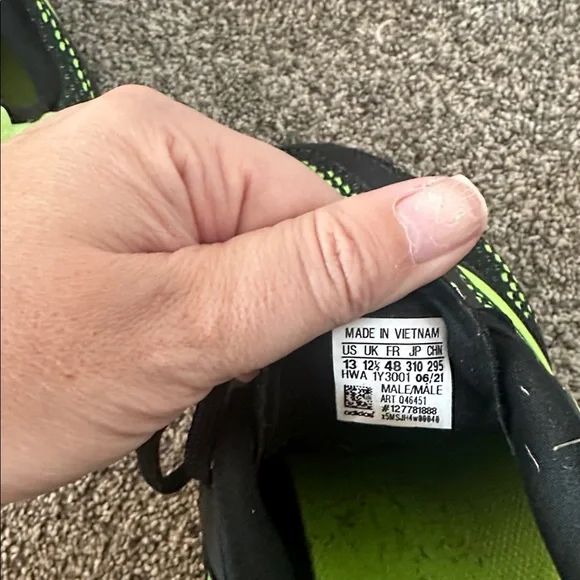 Adidas Men's Black and Neon Green Athletic Shoes size 13 - Picture 7 of 7